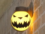 lamp-globe-jack-o-lantern-dusk-on-with-flash